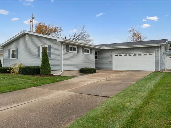 5015 Rich Mar Ln NW, Cedar Rapids, IA 52405