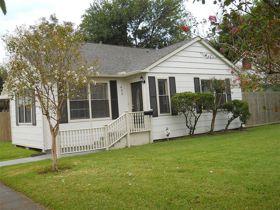 1st image of 409 14th Ave N