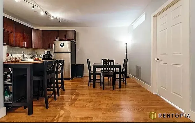 Rented by Rentopia | media 10