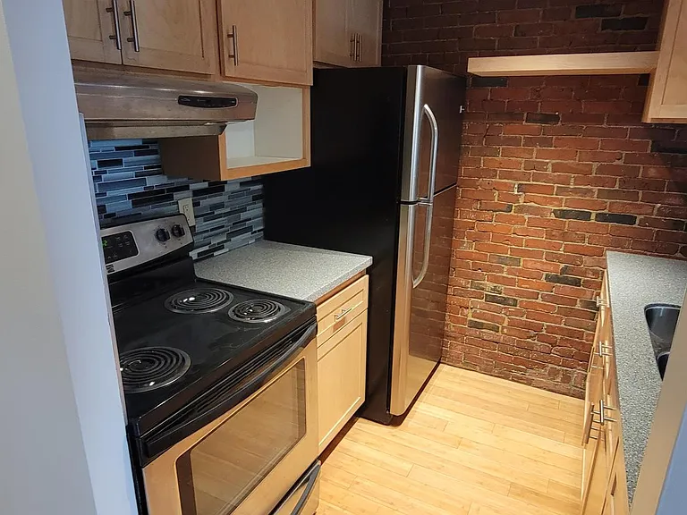 Adams Block — Photo 22