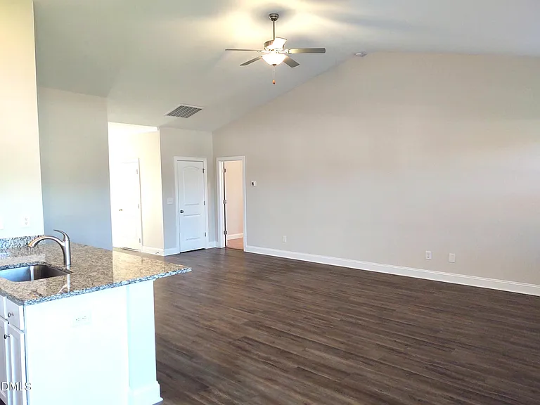 90 Level Dr — Photo 6