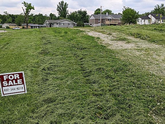 5th image of 4148 Rushton Dr