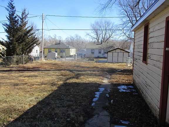 4th image of 2805 S Crawford St