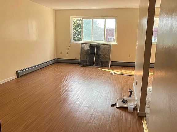 2nd image of 31-29 42nd St #3C
