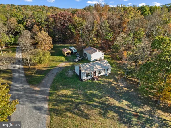 4122 Smokey Hollow Rd, Bloomery, WV 26817