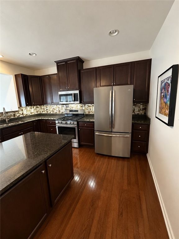 2932 E Pinnacle Dr S, Mc Donald, PA - View 6