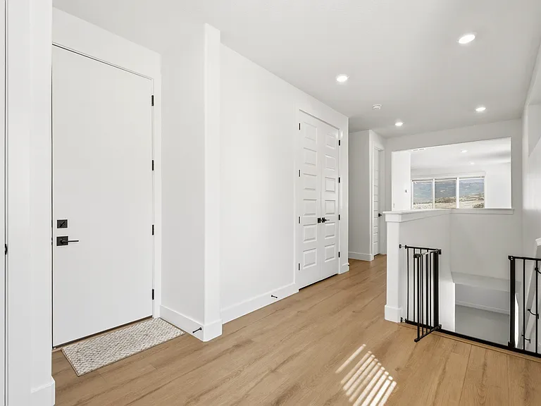 459 E Rimrock Ln — Photo 42