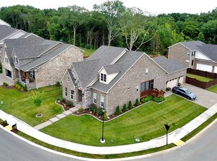 5056 Winslow Dr, Mount Juliet, TN 37122