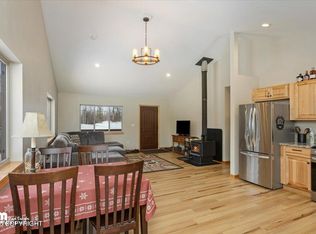 32978 S Mount Brooks Dr, Talkeetna, AK 99676