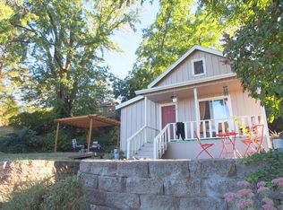 306 W 12th St, The Dalles, OR