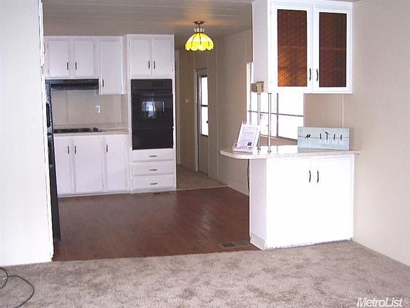 2nd image of 8181 Folsom Blvd Spc 43