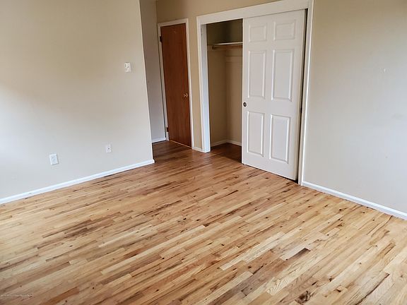 2nd image of 1171 Fischer Blvd #2