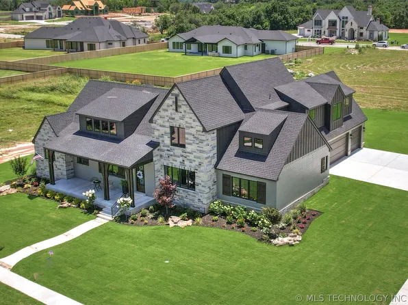 470 W 138th St, Bixby, OK 74008