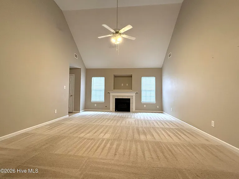 453 Connemara Trl — Photo 6