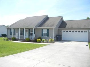 1105 Dover Dr, Cookeville, TN 38501