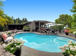 4455 SW Greenhills Way, Portland, OR 97221