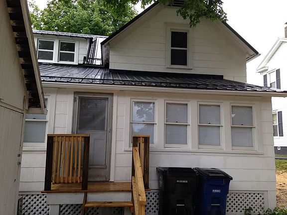 Newly built stoop/deck