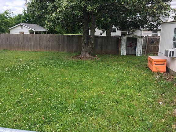 view of back yard from the west