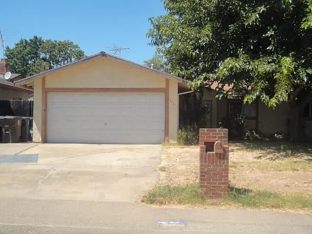 8421 Yardley Way photo 1