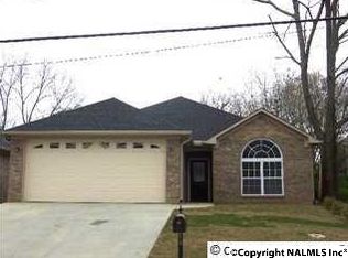 208 Walnut St, Boaz, AL 35957