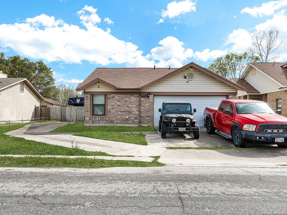 1st image of 10118 Cedarvale Dr