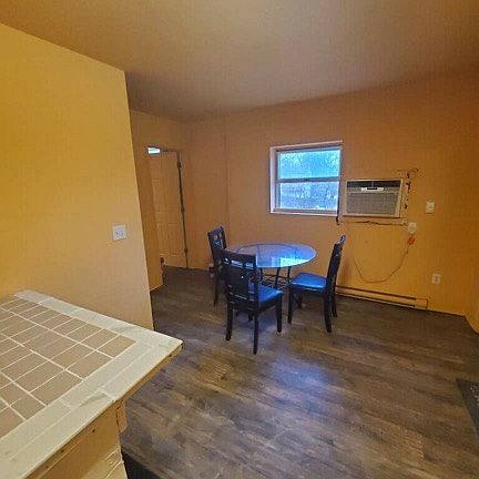 2nd image of 410 W Freeman St #8