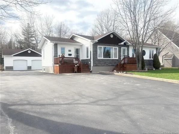 164 McGrath Cres, Miramichi, NB E1V 3X5