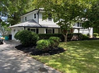 124 Sunset Rd, Pompton Plains, NJ 07444