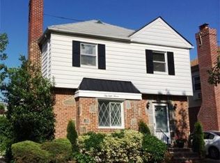 5811 211th St, Oakland Gardens, NY 11364