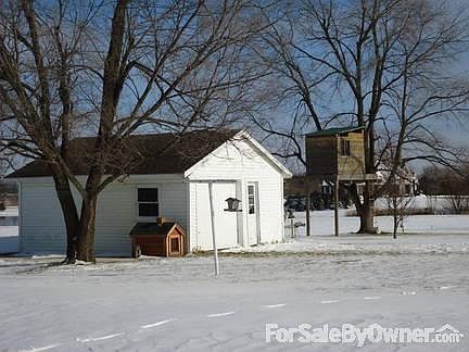 2 1/2 car insulated garage
						:
						Mounted heaters In Garage with insulated garage doors