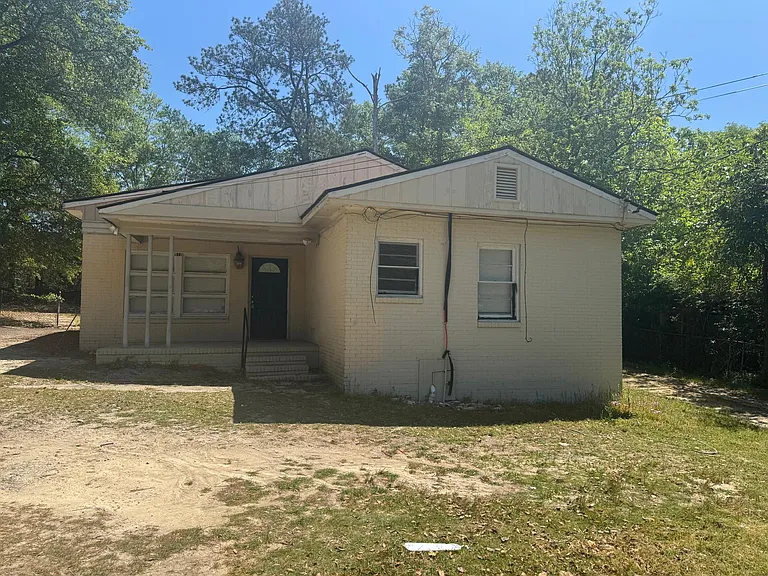 918 Wright Dr — Photo 1