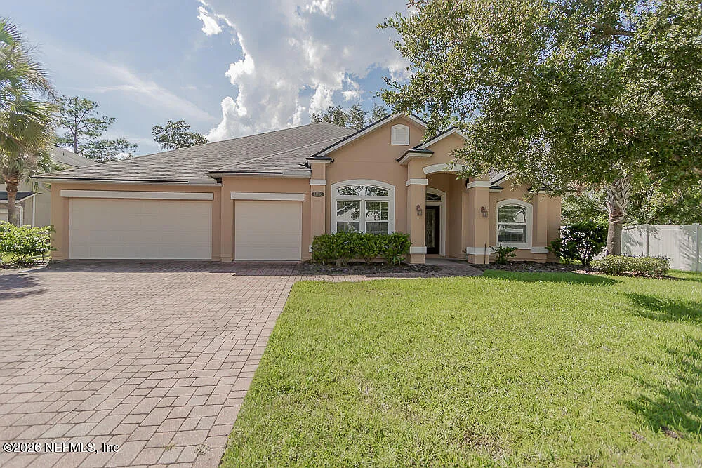 4 bed, 3.0 bath, 3011 sqft, $2,900 — Photo 1