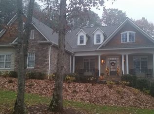 610 Rome Beauty Ln, Clarkesville, GA 30523