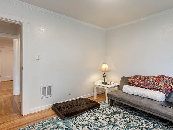 3rd image of 720 Elm St #1