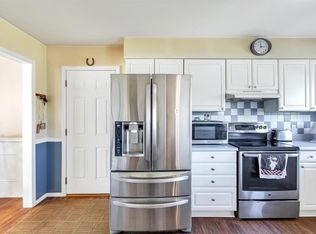 88 W Lakeview Dr, De Soto, MO 63020
