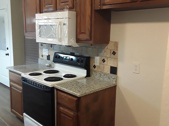 5th image of 1248 Oak Park Dr