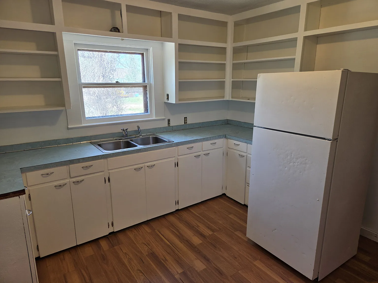10901 W 32nd Ave — Photo 2