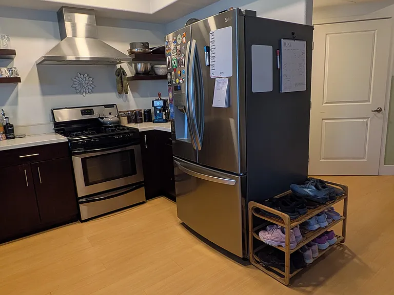 5232 Satsuma Ave #305 — Photo 9