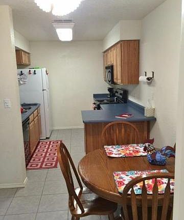 3rd image of 1001 Mineral Way Unit 2