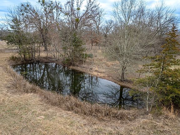 2nd image of 139 NW County Rd #1061