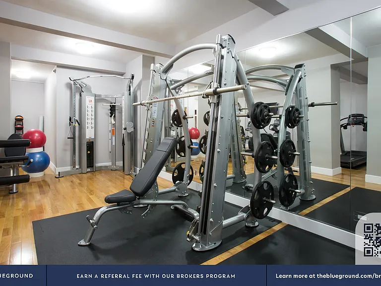 20 Park Ave #16D — Photo 15