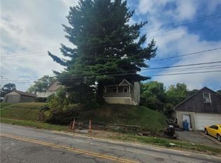 252 State St, Struthers, OH 44471