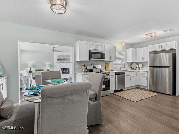 4th image of 3268 E VICTORIA Court