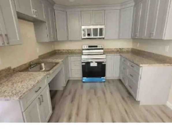 106 W 12th St, Merced, CA