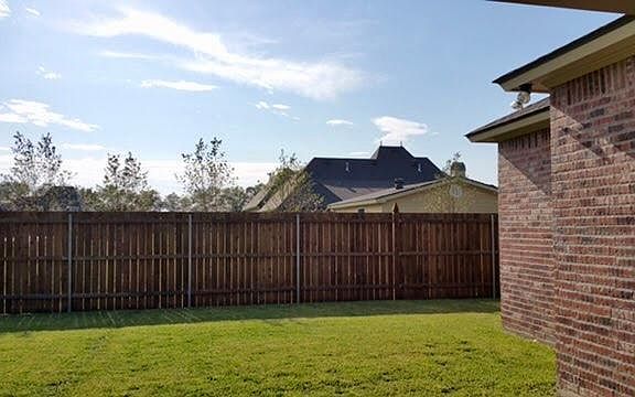 3rd image of 122 Sugarcreek Dr