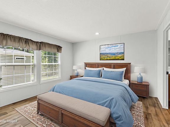 7th image of this home