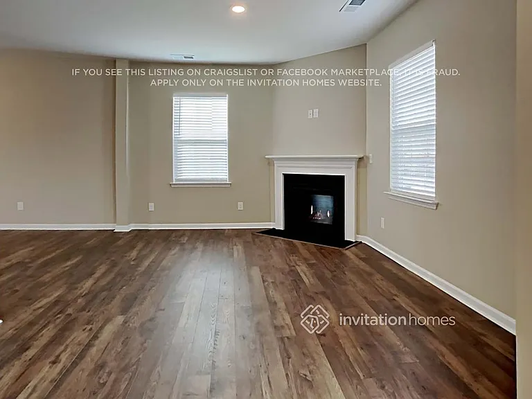 1346 Kent Downs Ave SW — Photo 8