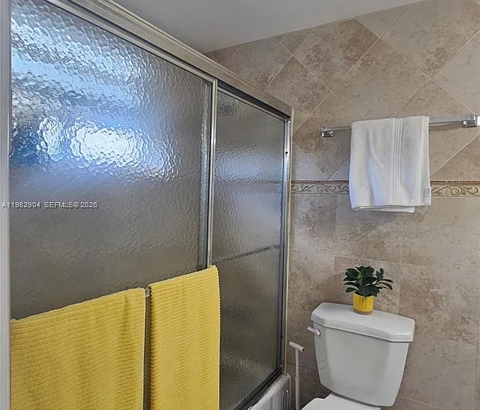 180 NE 12th Ave #10E — Photo 16