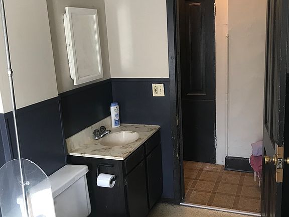 4th image of 491 Stryker Ave