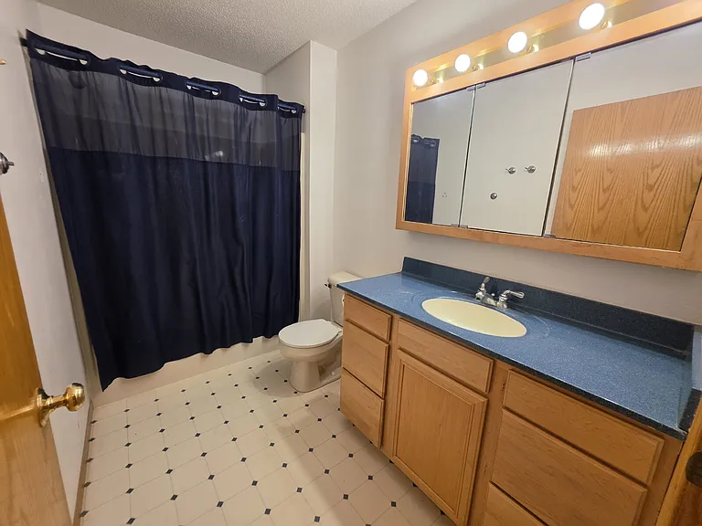 E11975 E Robin Rd — Photo 31